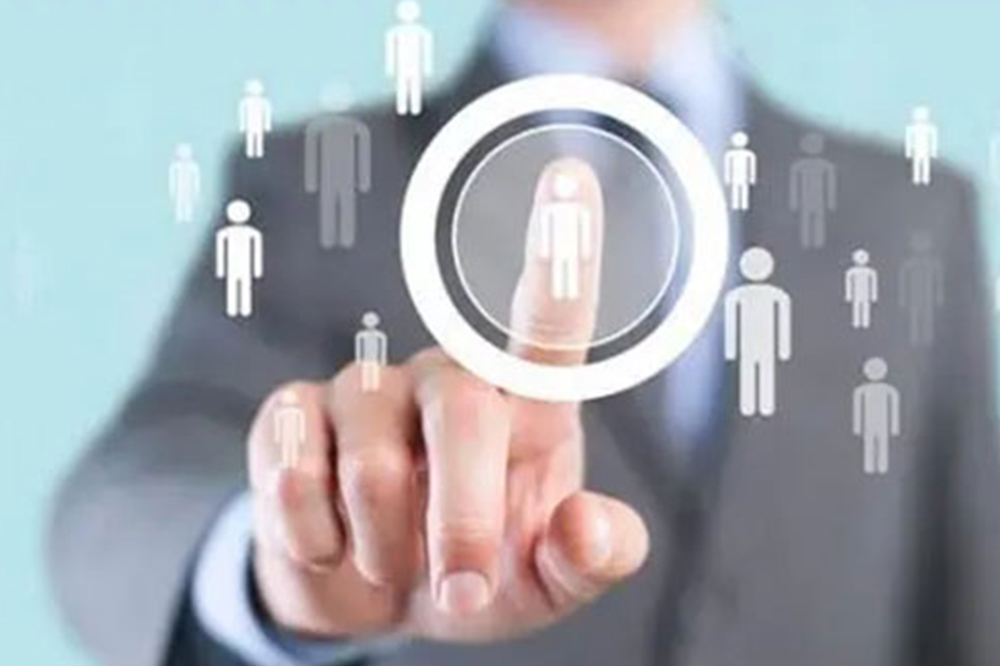 上海獵頭公司利用上海優(yōu)勢地位面向全球為國內(nèi)企業(yè)招聘高層人才